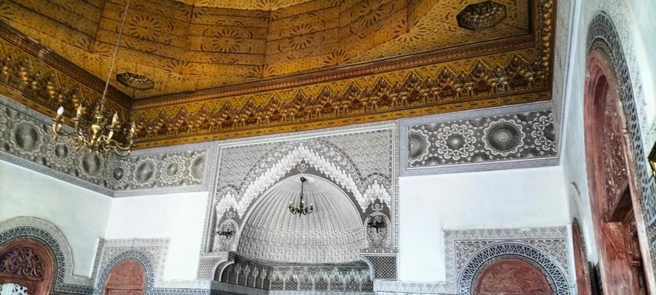 Suite In A Xviiie Palace Fez Bagian luar foto